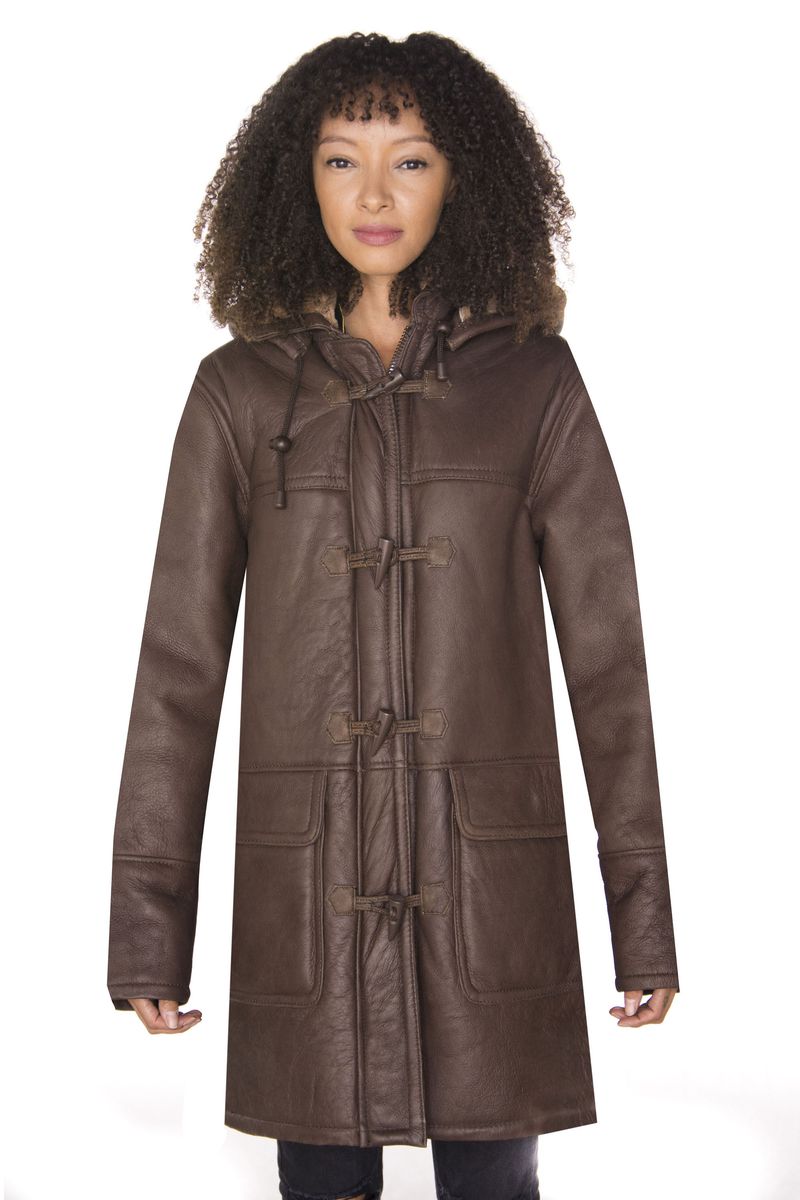 Dufflecoat aus Schafsfell mit Kapuze