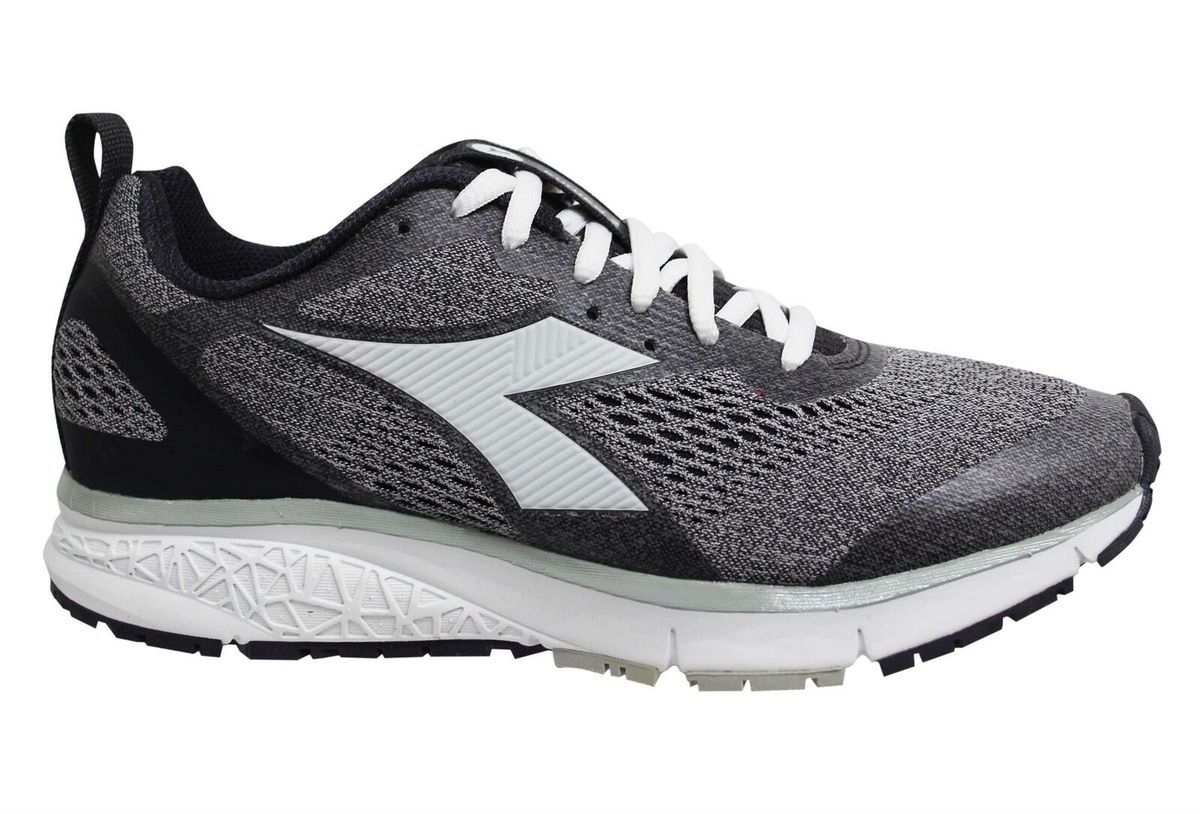 Leichter Mesh Performance Trainer