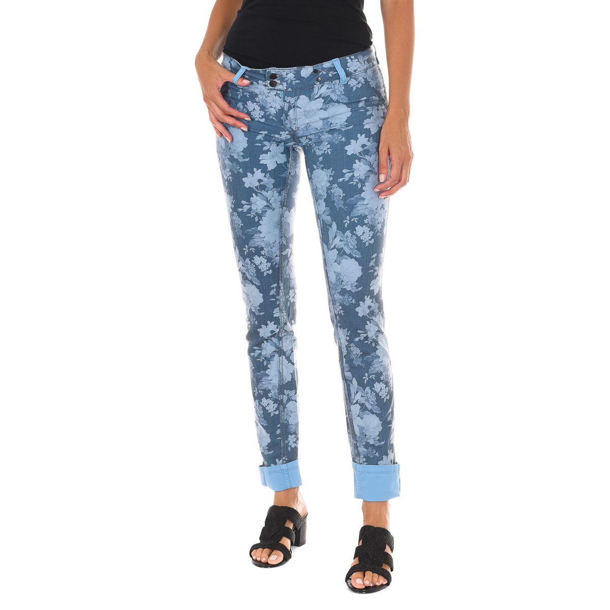 Schmal geschnittene Low-Rise Baumwollhose
