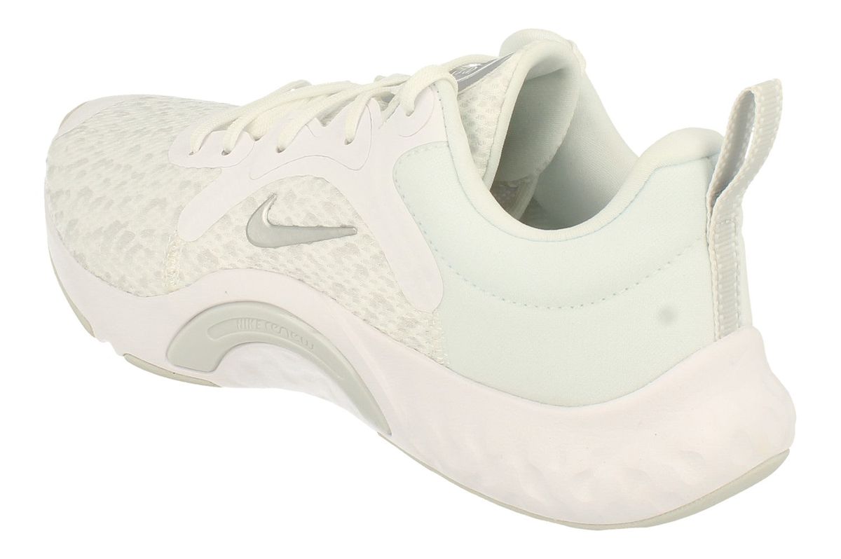 Renew In-Season Tr 11 Sneaker