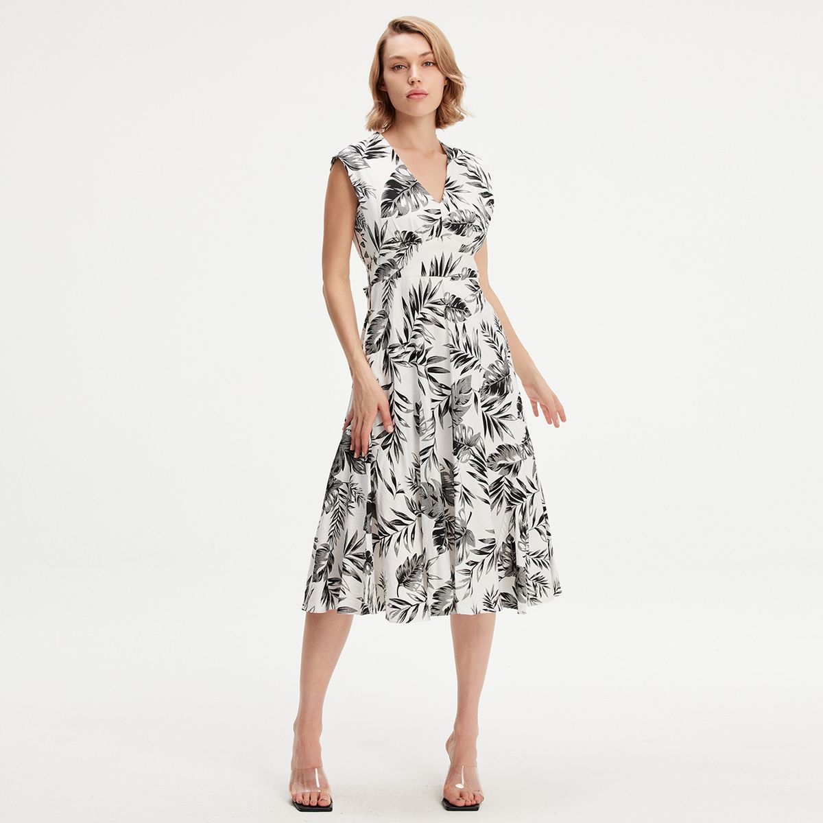 Midikleid mit tropischem Blattmuster