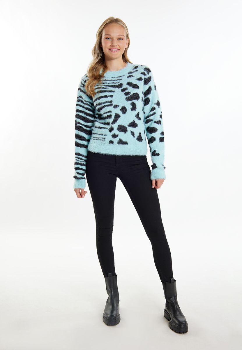 Kuscheliger Strickpullover mit Mustermix
