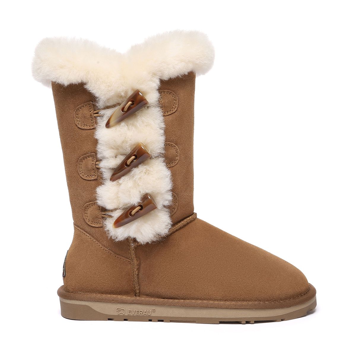 Lammfellstiefel mit Knebelverschlüssen