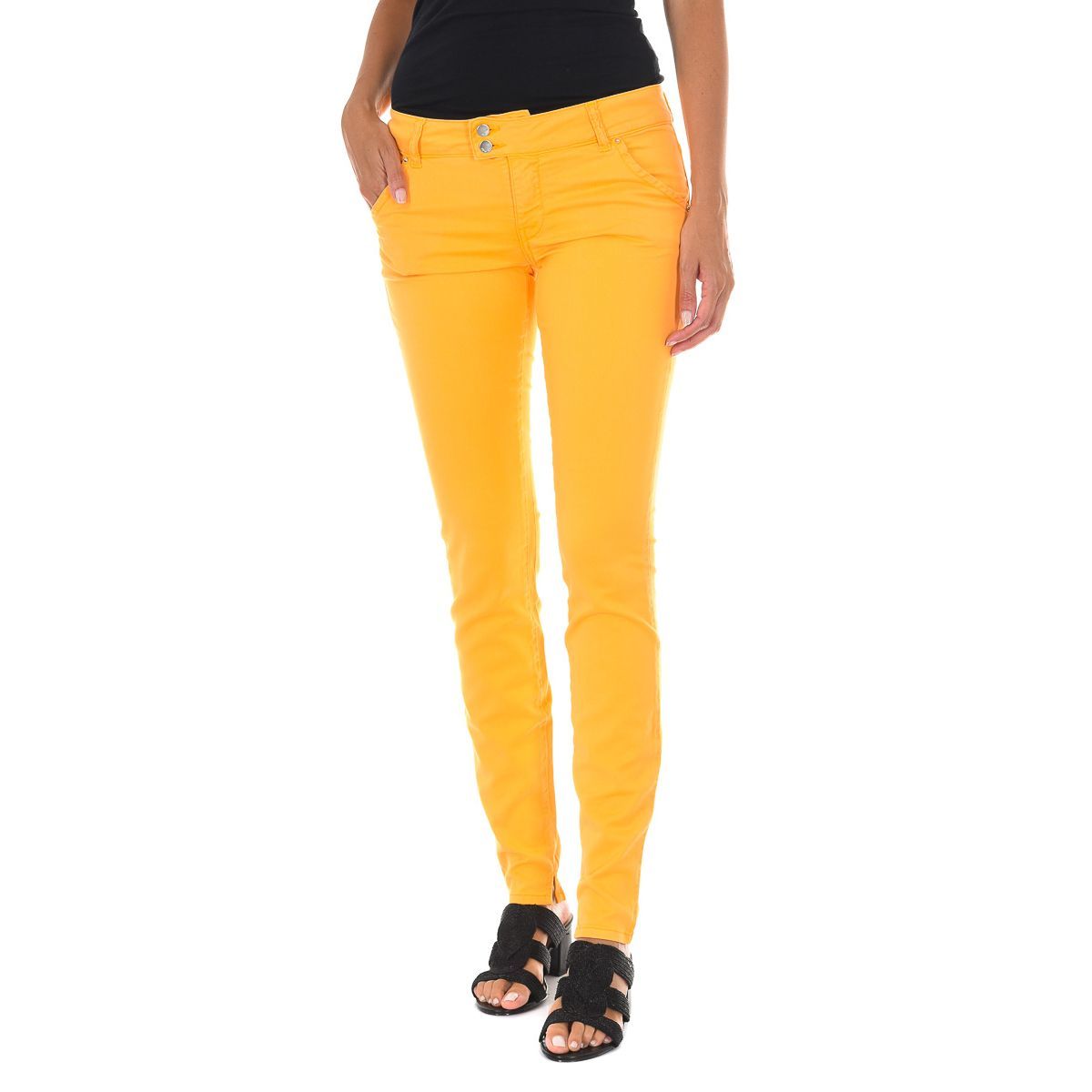 Schmale Chino-Hose mit niedrigem Bund