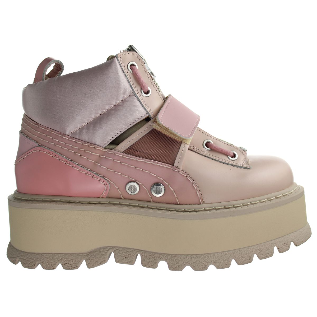 Plateau-Stiefeletten im Materialmix