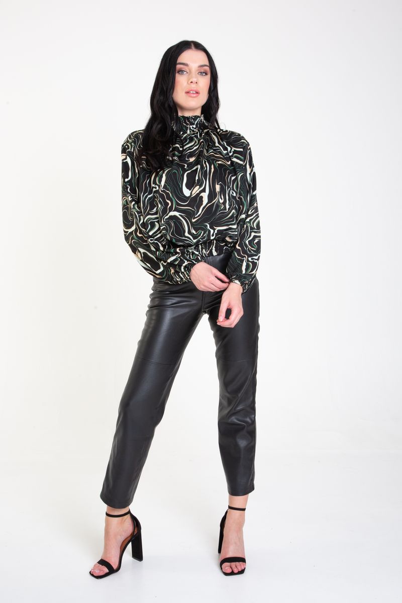 Hochgeschlossene Bluse mit Wirbelmuster