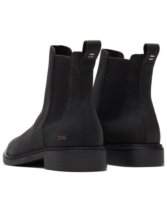 Minimalistische Chelsea-Boots aus Leder