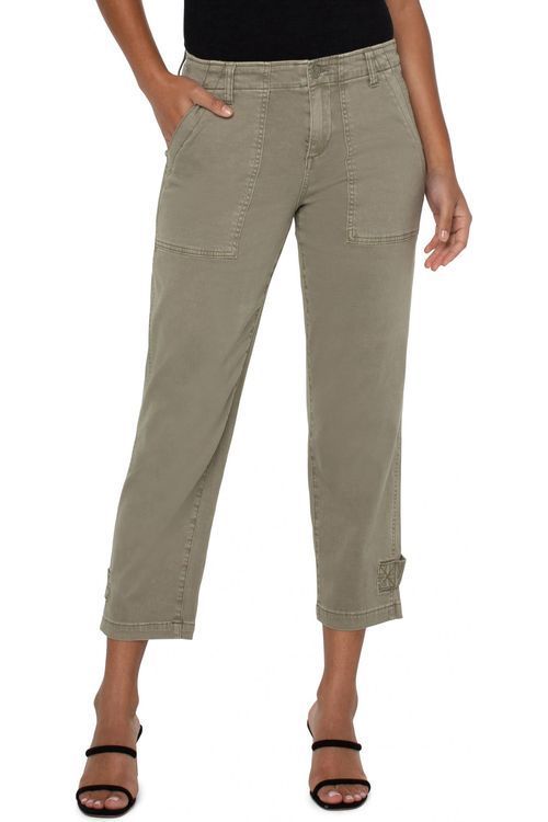 Verkürzte Cargo-Hose im Utility-Stil