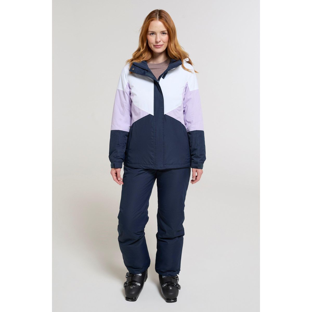 Isoliertes Ski-Set mit Farbblock-Design