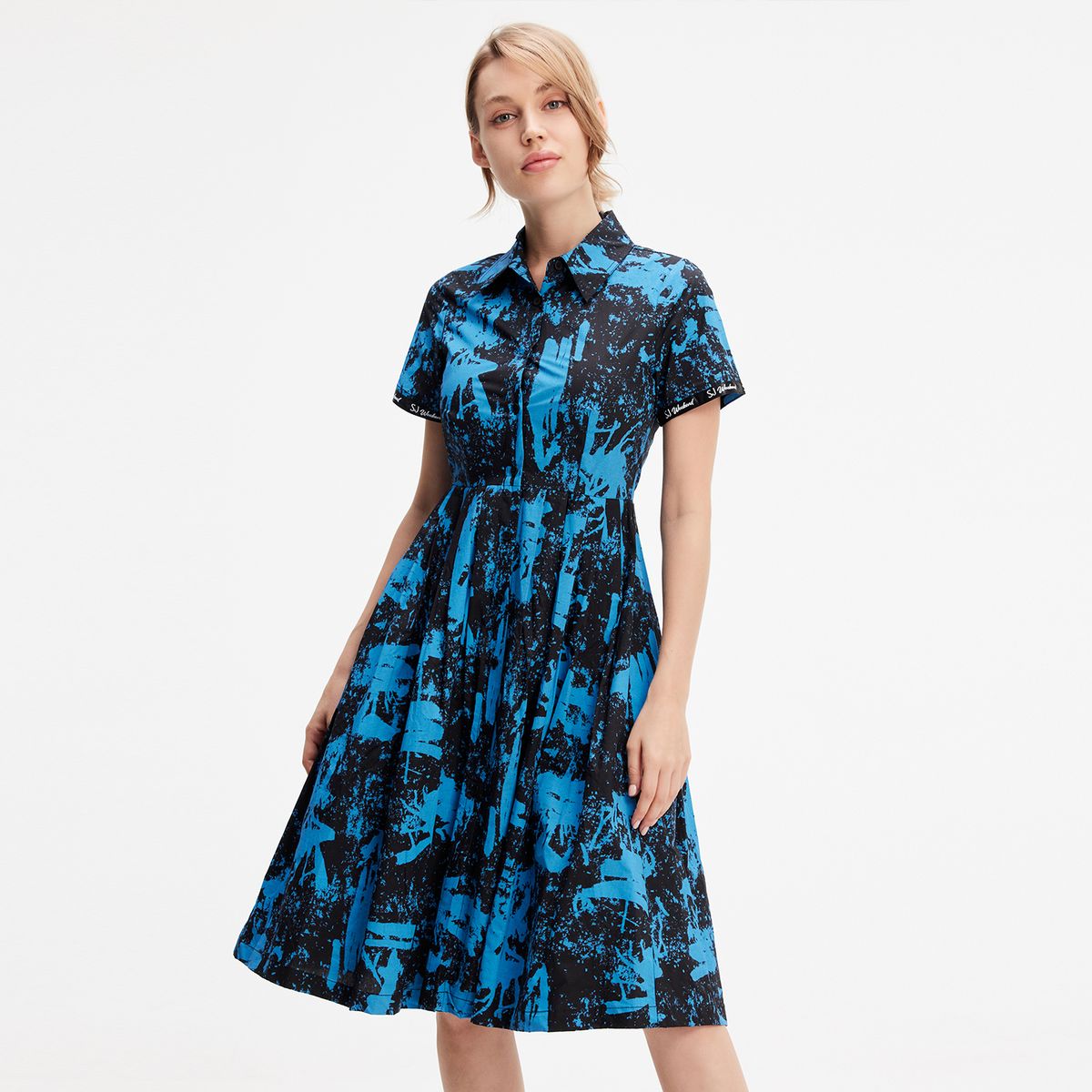 Hemdblusenkleid mit abstraktem Print