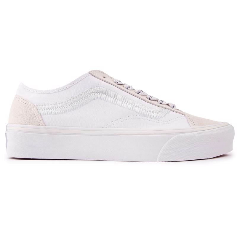 Plattform-Sneaker mit besticktem Seitenstreifen