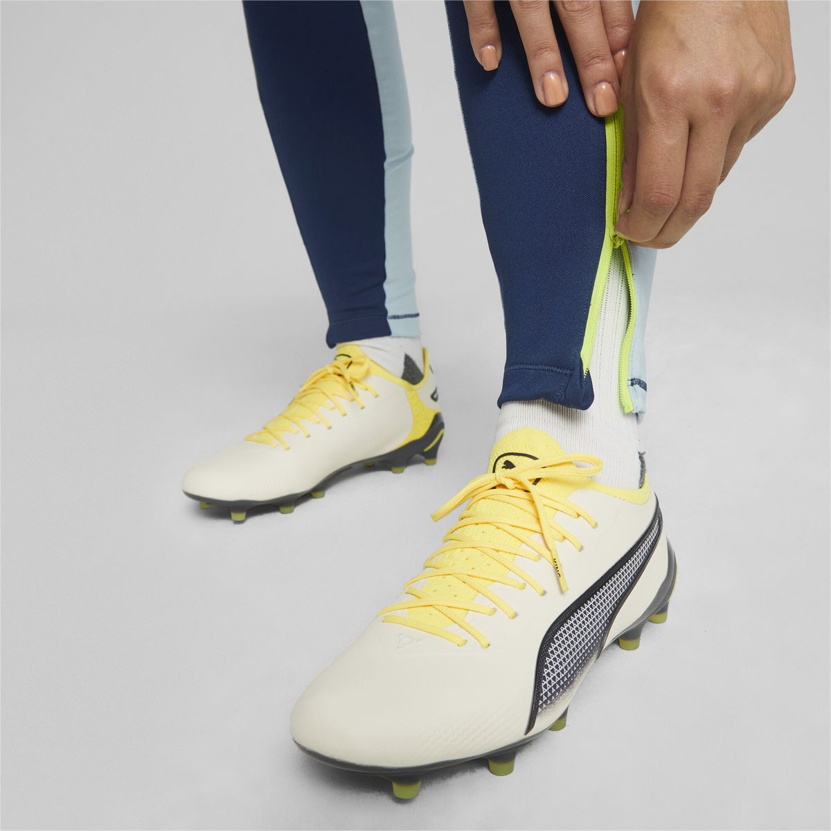 Fortschrittliche Performance-Fußballschuhe