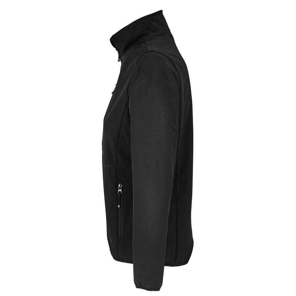 Funktionale Outdoor-Softshelljacke aus Recycling-Material