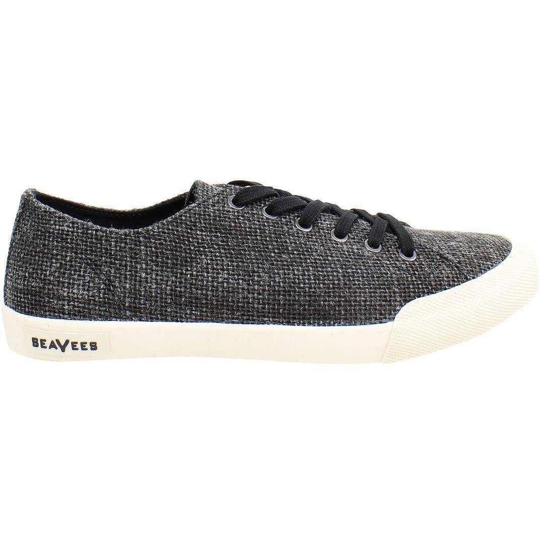 Texturierte Low-Top-Sneaker zum Schnüren