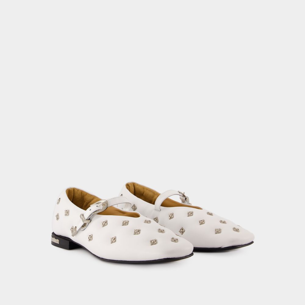 Leder-Ballerinas mit Nieten-Verzierung