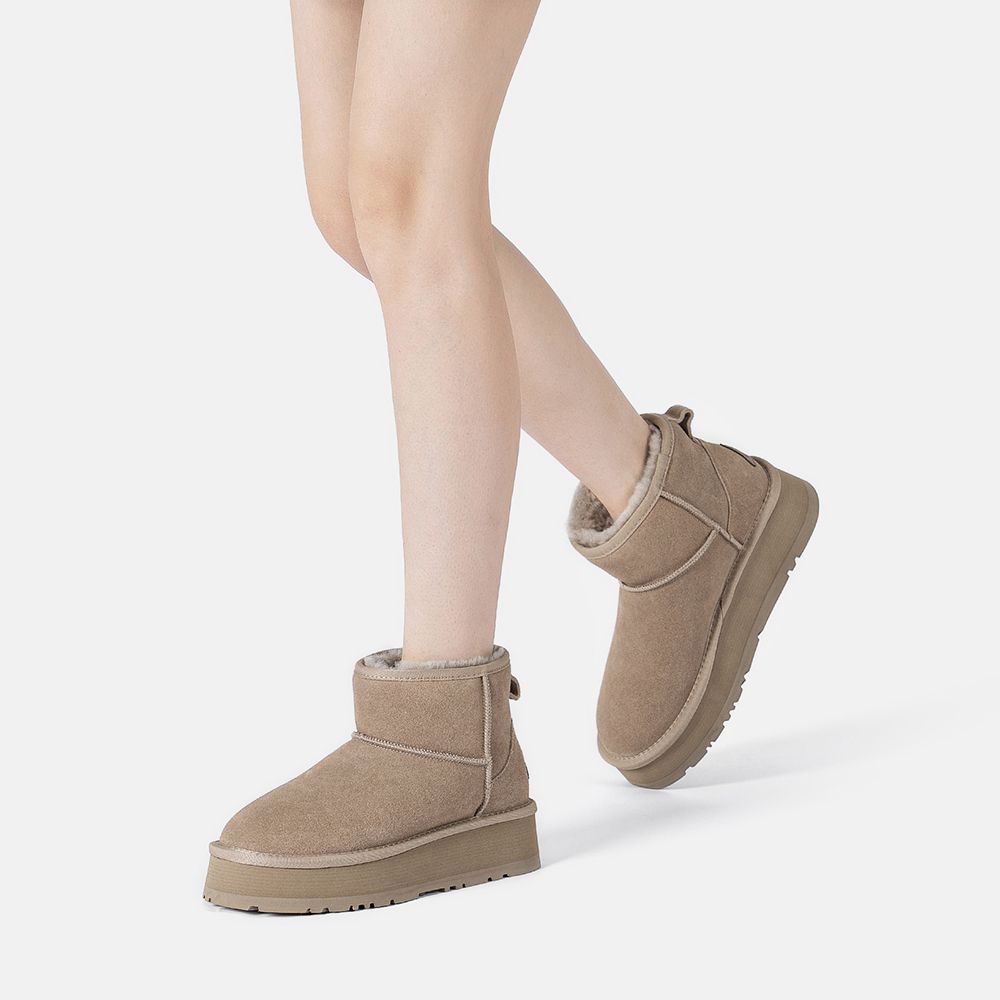 Plateau-Kurzstiefel aus Wildleder