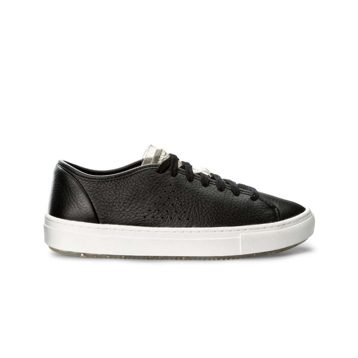 Minimalistische Sneaker aus genarbtem Leder