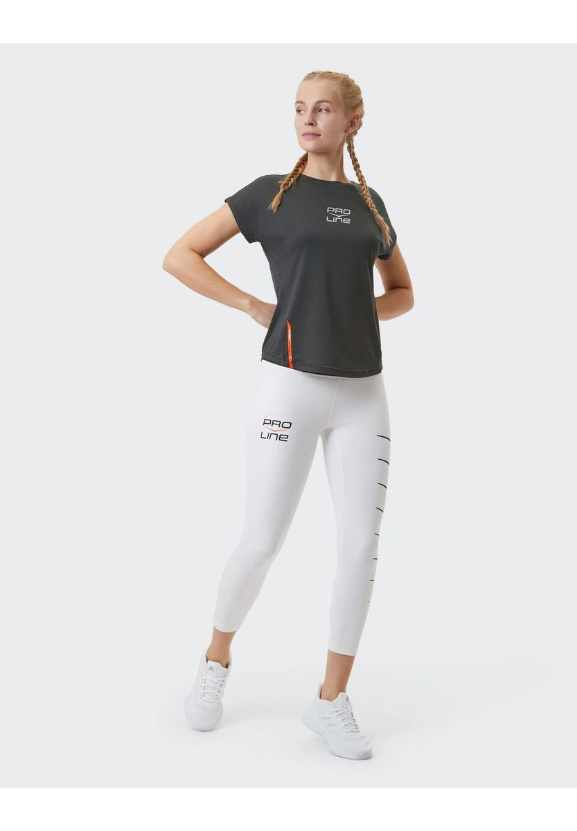 Körpernahes Funktions-T-Shirt