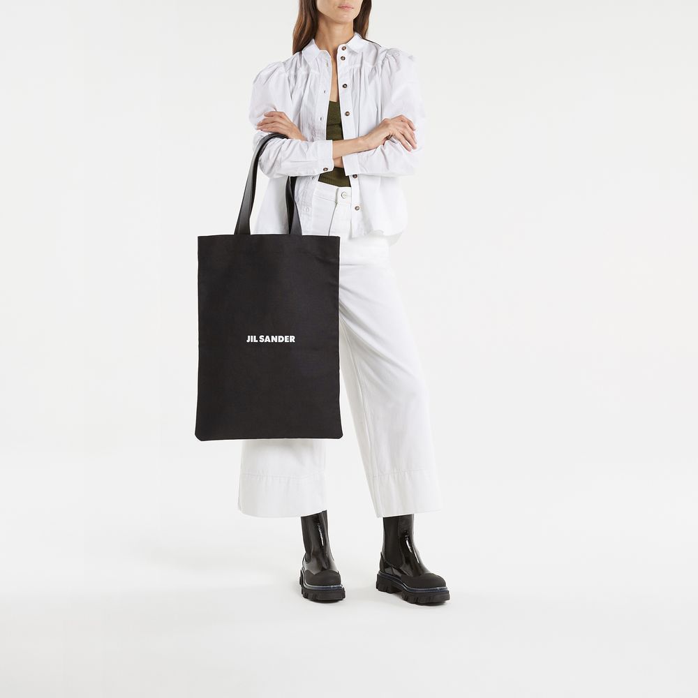 Minimalistische Canvas-Tote mit Logo