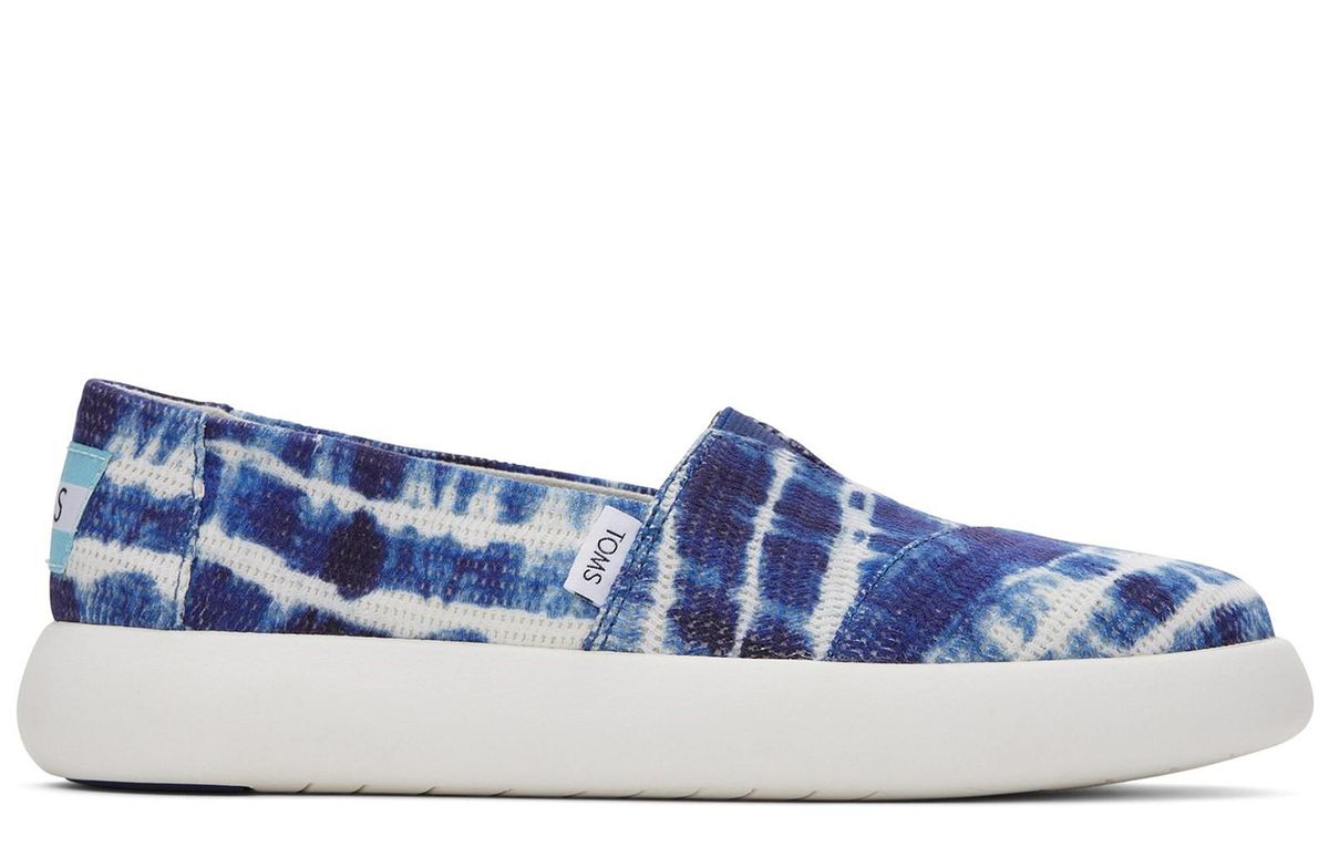 Slip-On Sneaker mit Batikmuster