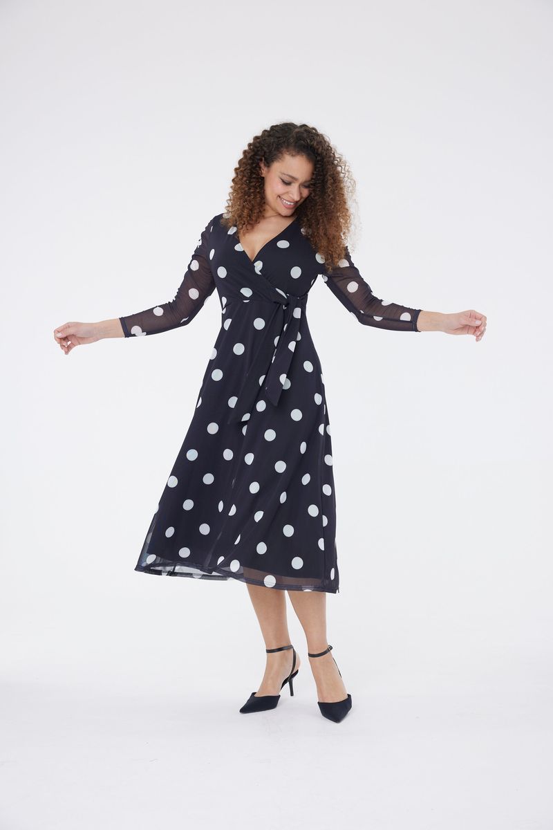 Gepunktetes Mesh-Wickelkleid