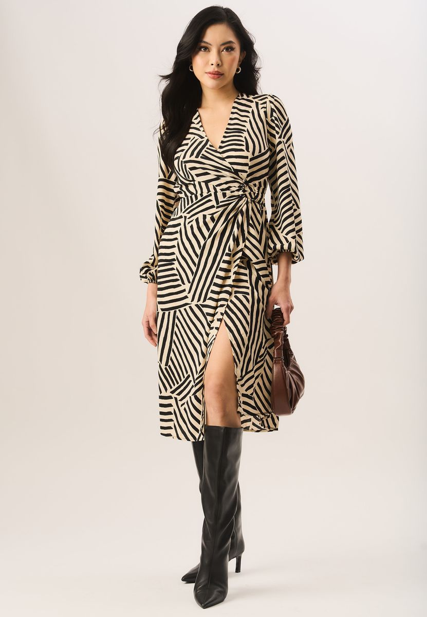 Wickelkleid mit geometrischem Print