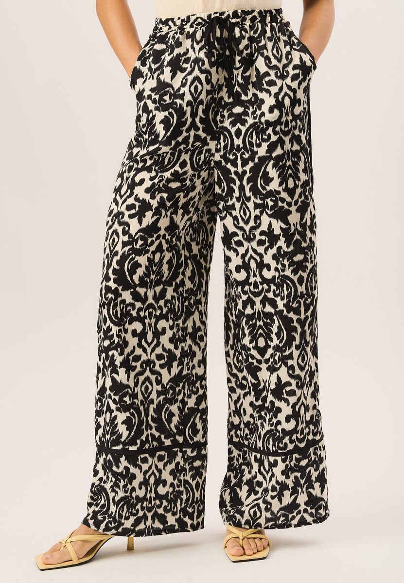 Weite Hose mit Ikat-Muster