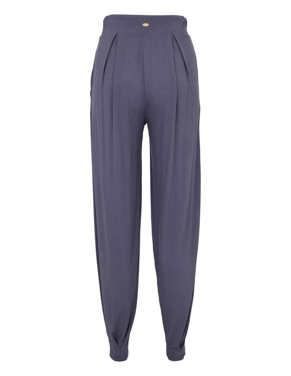 Lockere Yoga-Hose mit Falten