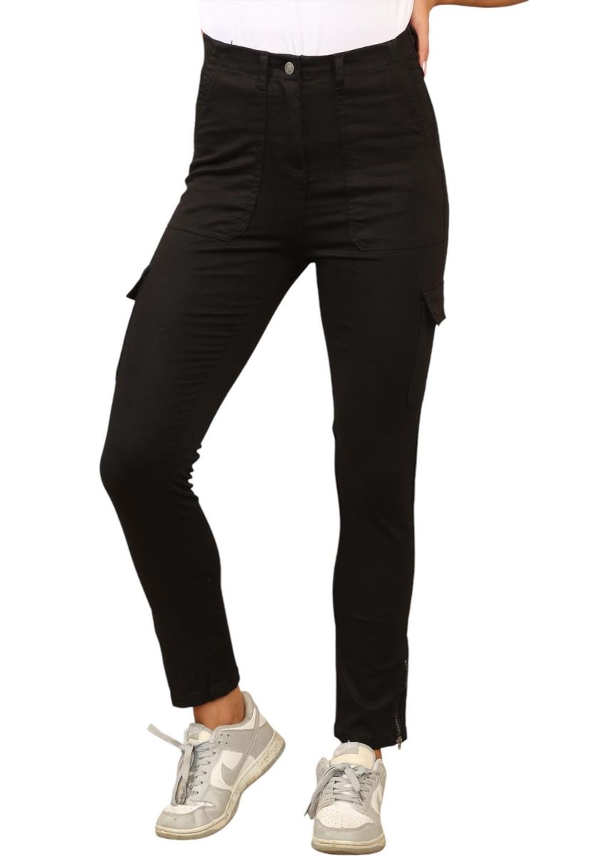 Cargo-Chino mit hoher Taille