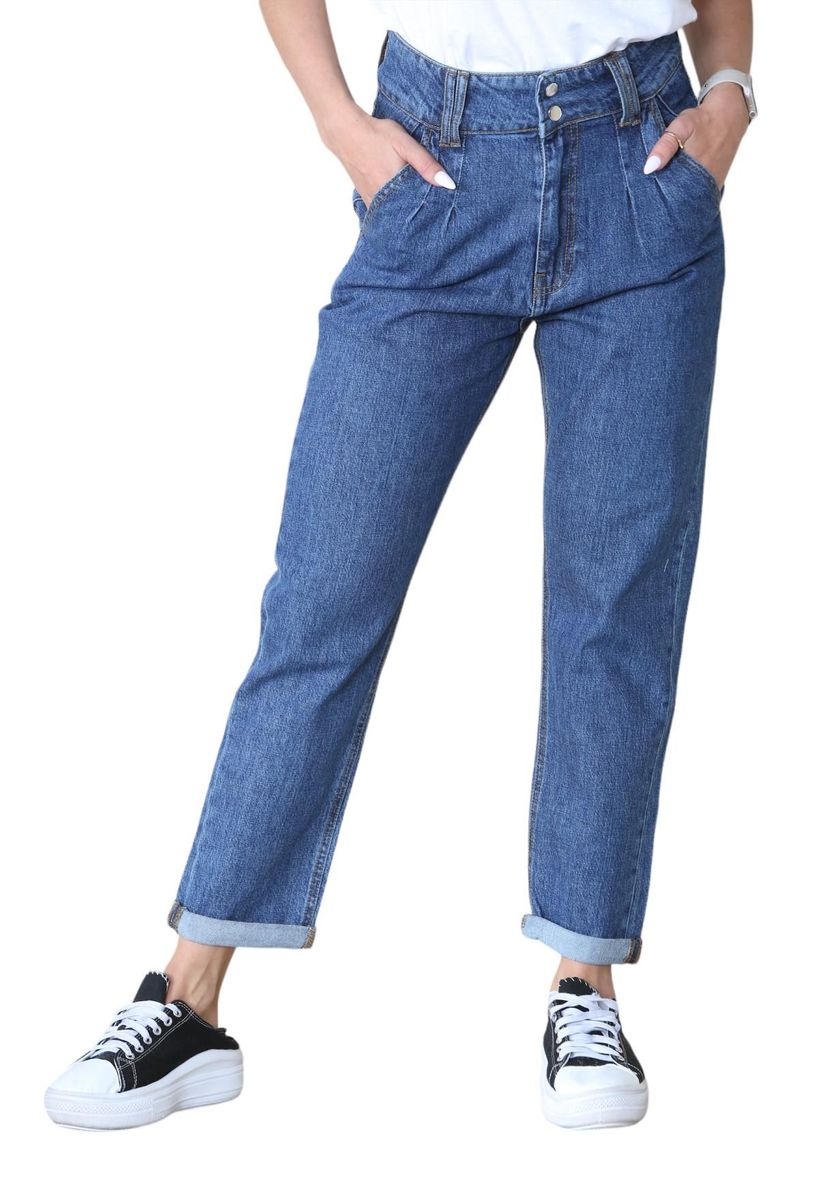 High-Waist Boyfriend-Jeans mit Falten