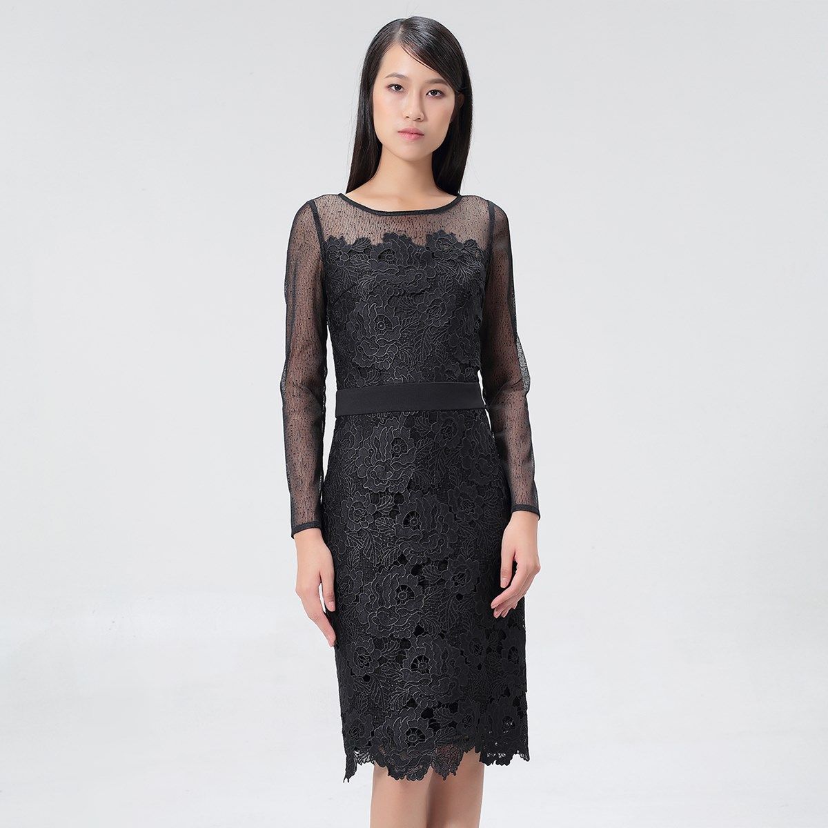 Spitzen-Midikleid mit Tüllärmeln