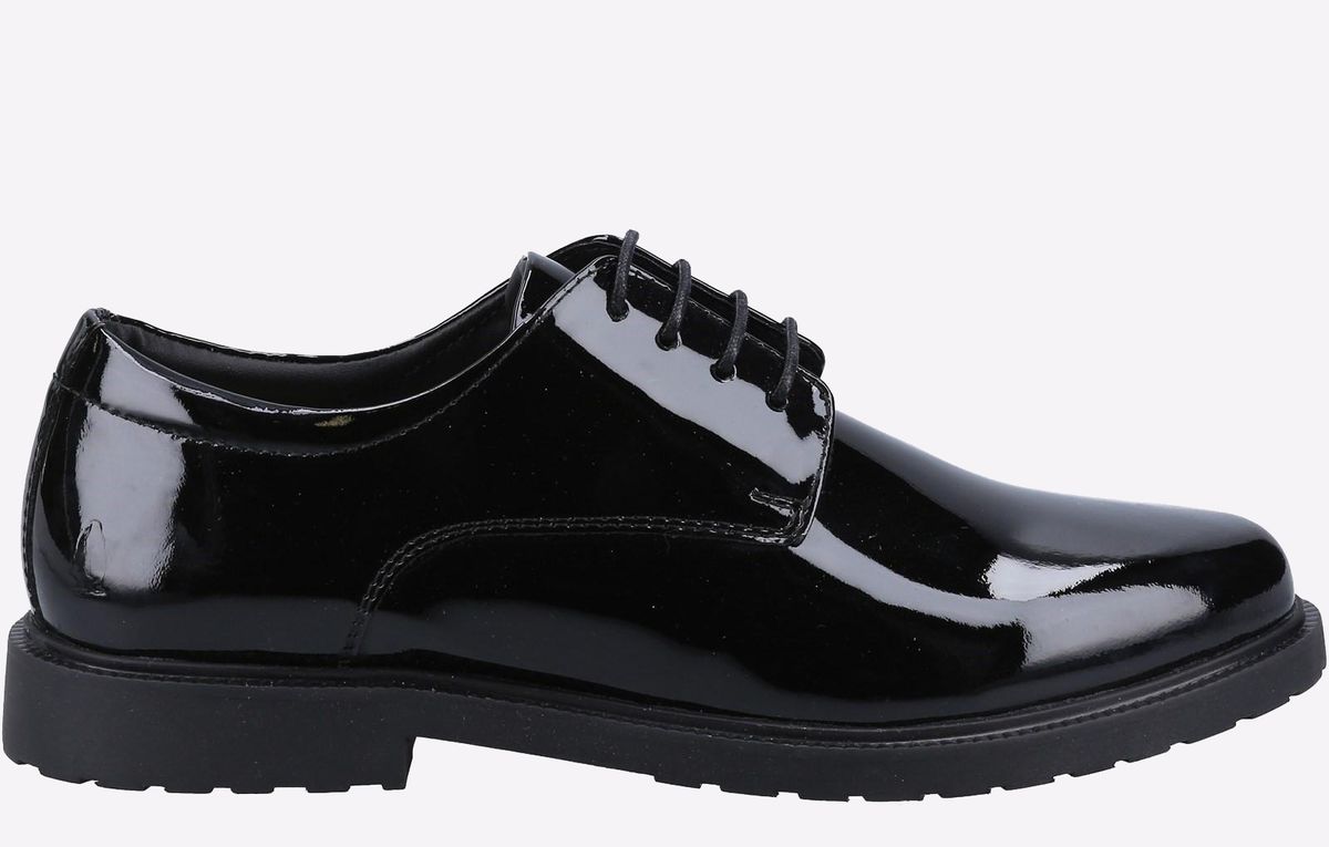 Lack-Derbyschuhe mit Profilsohle