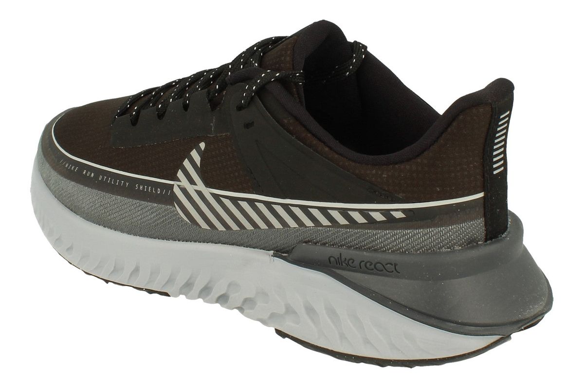Legend React 2 Shield Sneaker