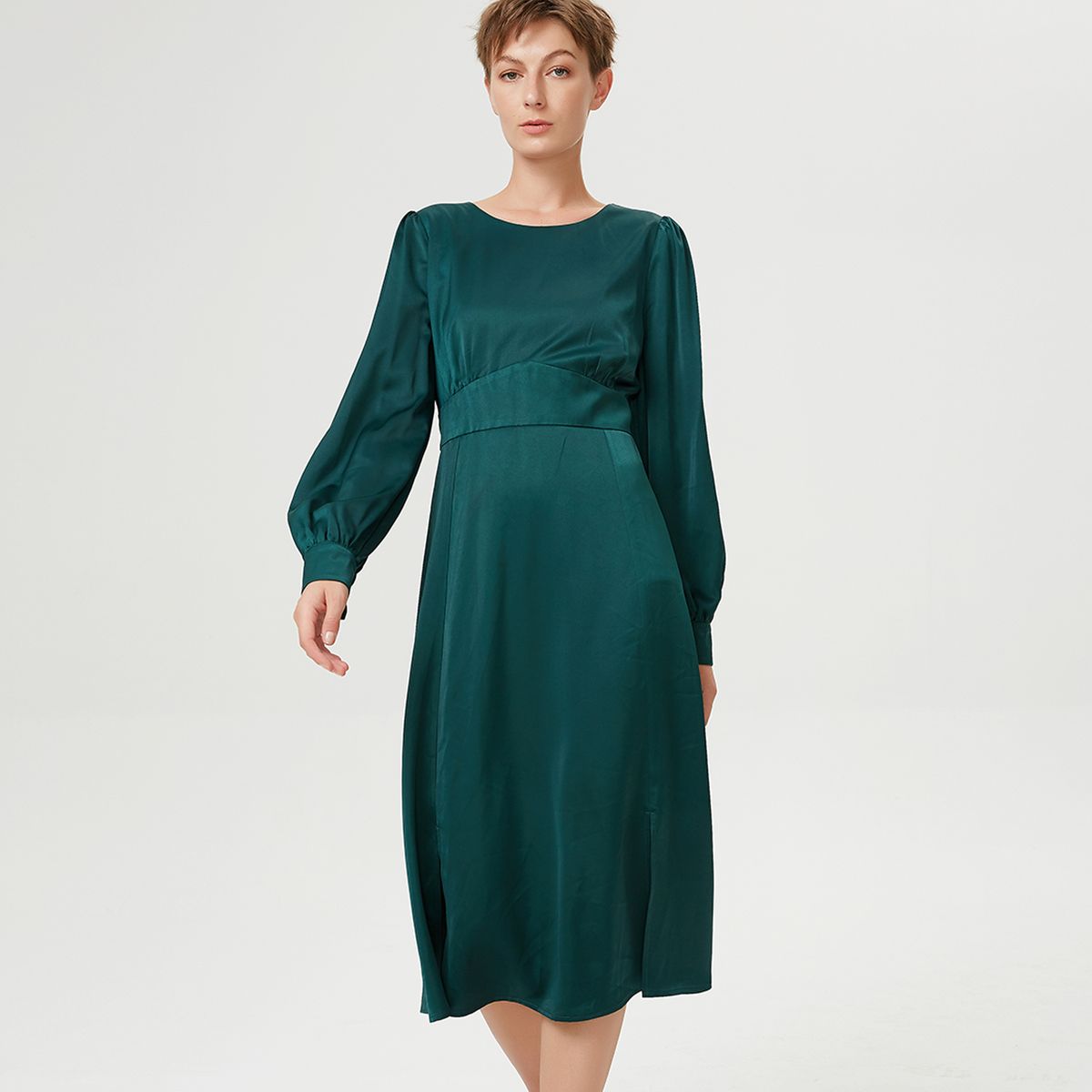 Fließendes ausgestelltes Midikleid