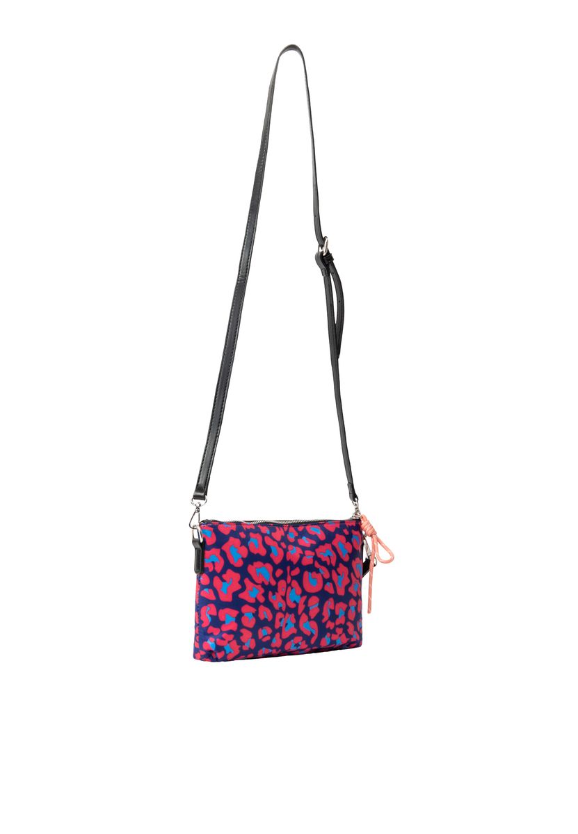 Tasche mit auffälligem Leopardenmuster
