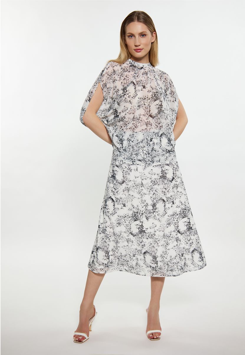 Chiffonbluse mit Blumendruck und Kimonoärmeln
