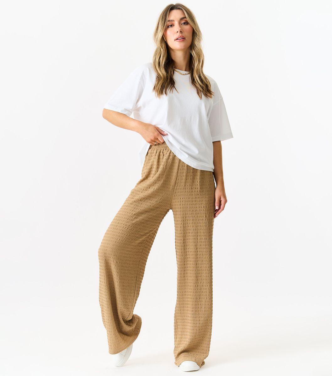 Texturierte Schlupfhose mit weitem Bein
