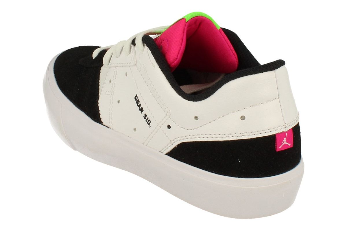Niedriger Lifestyle-Sneaker