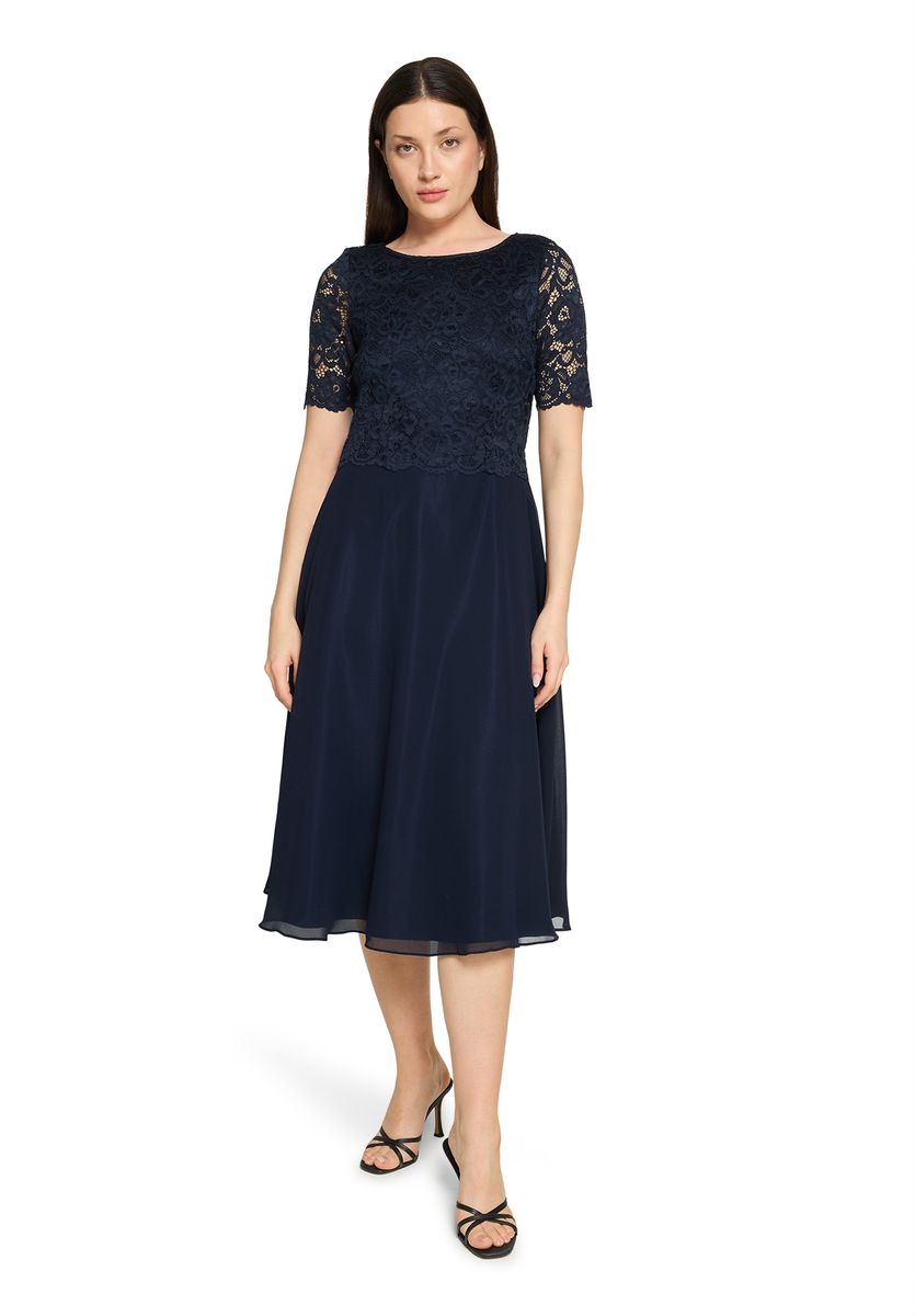 Cocktailkleid mit floraler Spitze