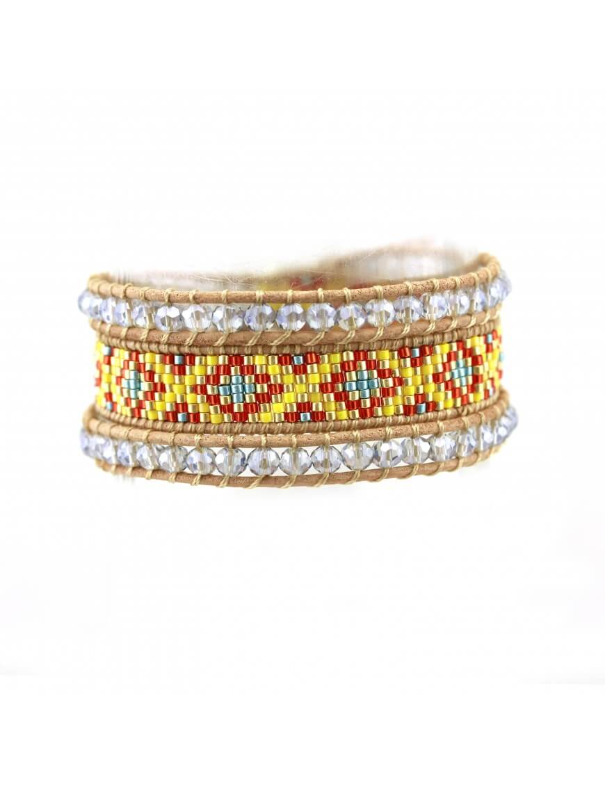 Handgefertigtes ethnisches Perlenwickelarmband