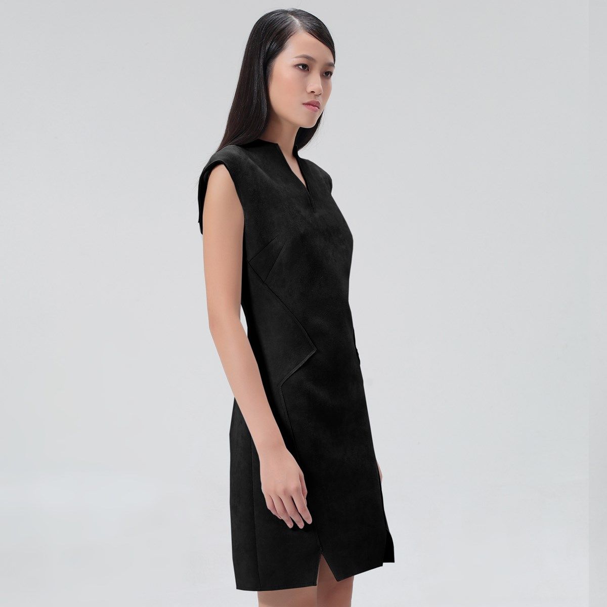 Geometrisches Tailliertes Kleid in Wildlederoptik