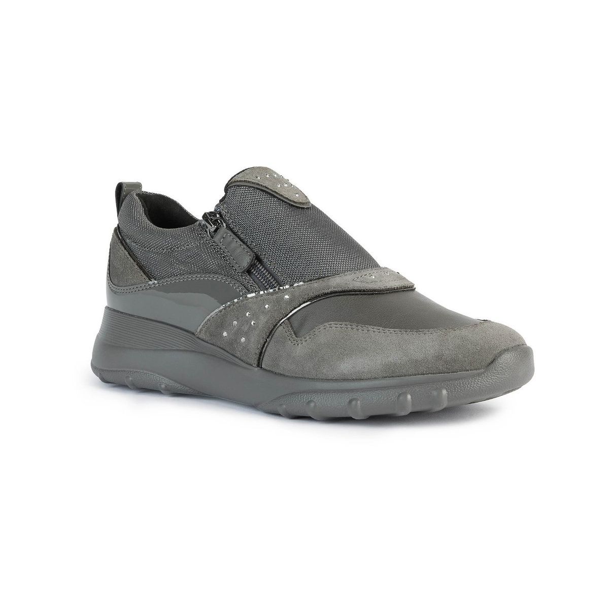Moderne Slipper-Sneaker aus Wildleder