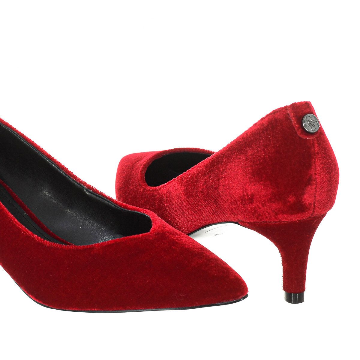 Spitze Samt-Pumps mit Pfennigabsatz