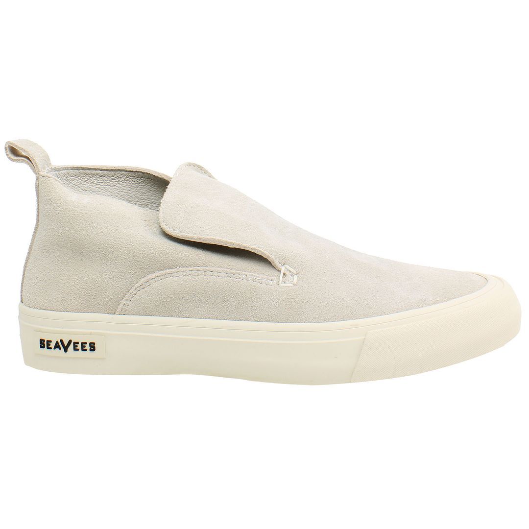 Minimalistische halbhohe Wildleder-Slipper