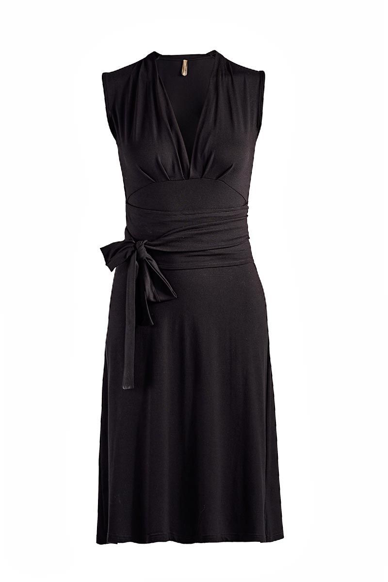 Ärmelloses Empire-Kleid mit Faltenlegung