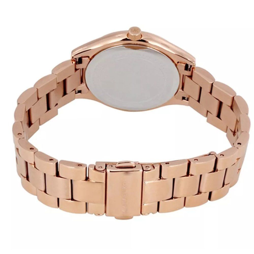 Schlanker Runway Zeitmesser mit Metallarmband