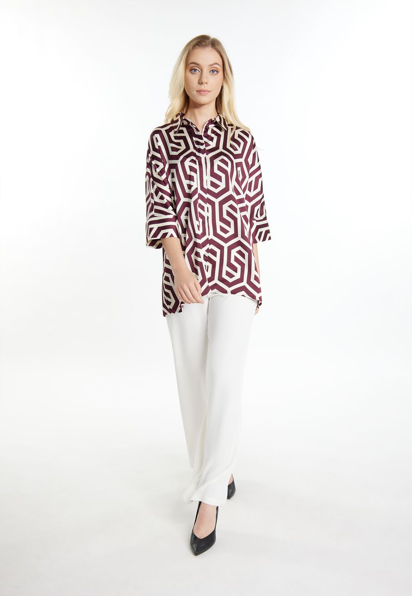 Seidige Hemdbluse mit geometrischem Muster
