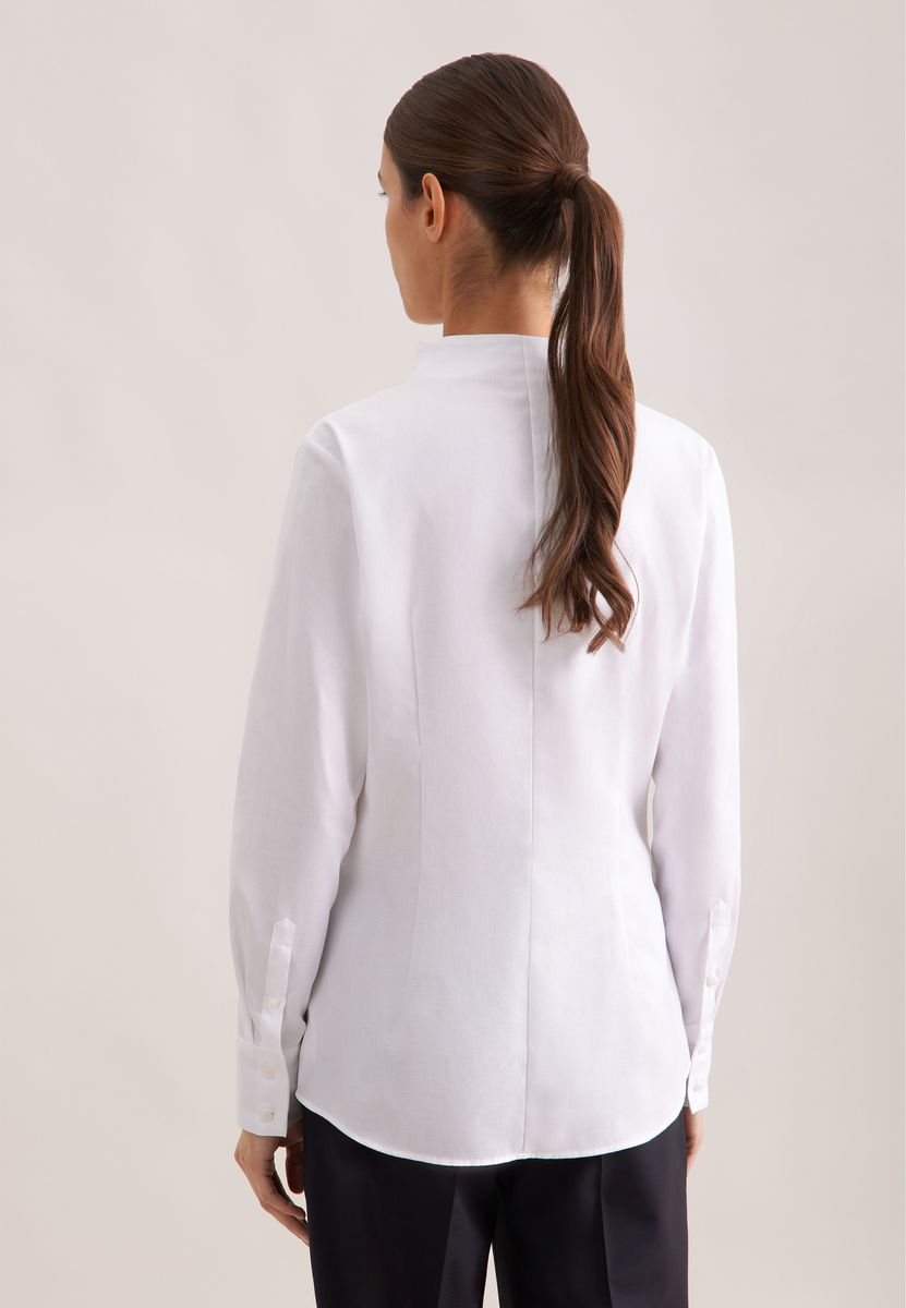 Slim-Fit Kelchkragen-Bluse