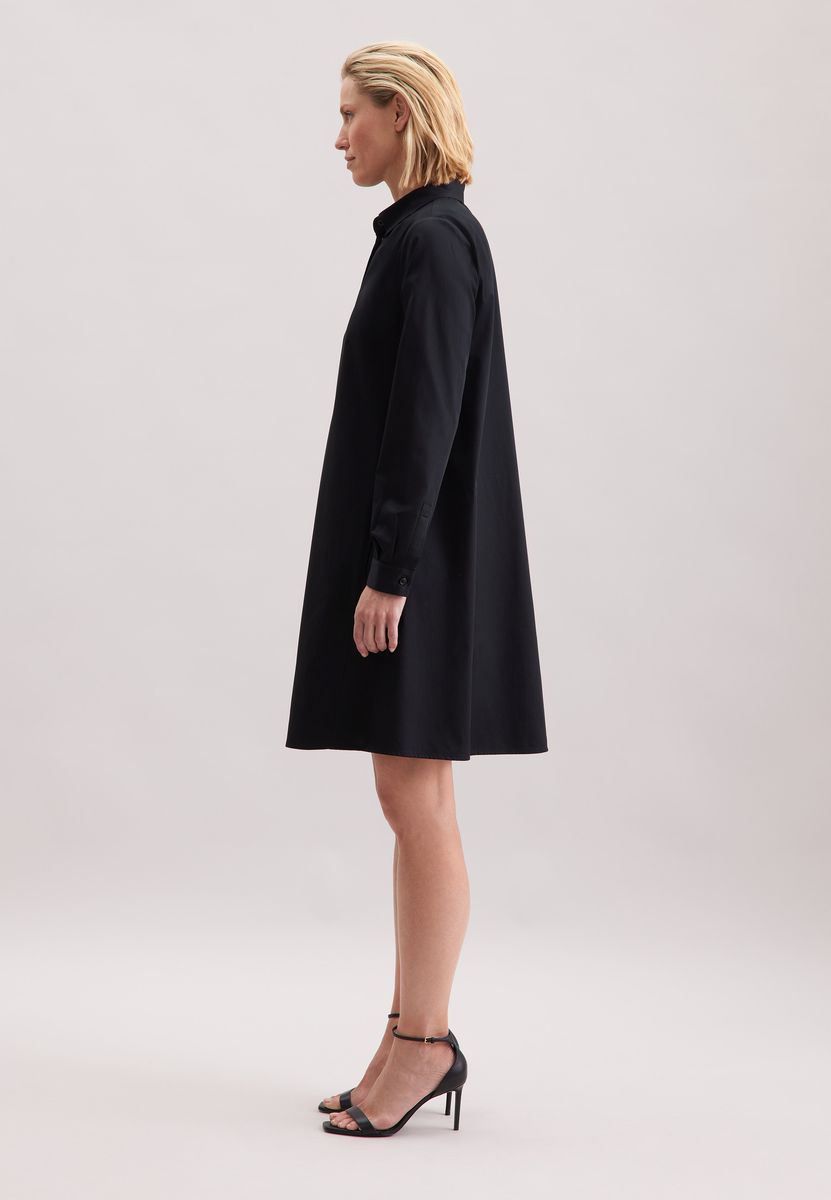 Minimalistisches Baumwollsatin-Blusenkleid