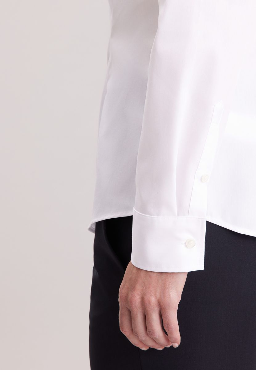Klassische Slim-Fit Baumwollbluse
